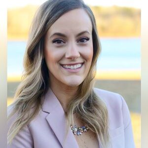 Meet your Posher, Courtney